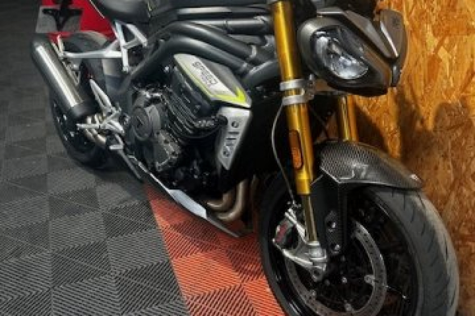 TRIUMPH 1200 RS SPEED TRIPLE 2022, Saint-Étienne, Diagnostic Moto Casse