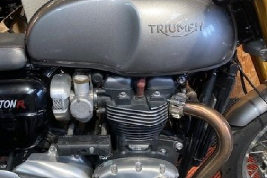 TRIUMPH 1200 THRUXTON R 2016, Saint-Étienne, Diagnostic Moto Casse