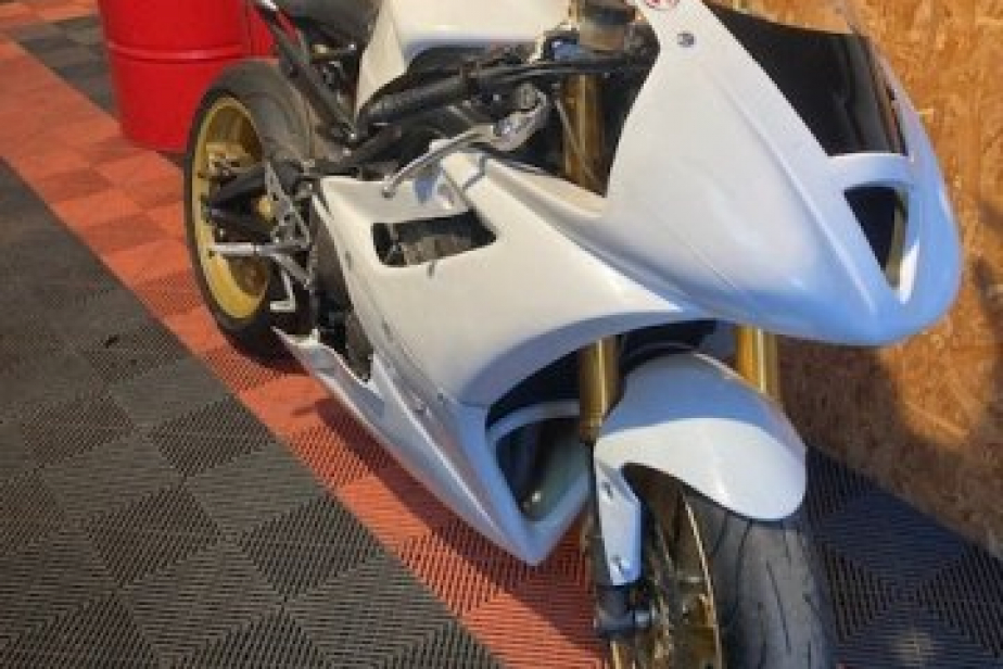 TRIUMPH 675 DAYTONA 2006, Saint-Étienne, Diagnostic Moto Casse