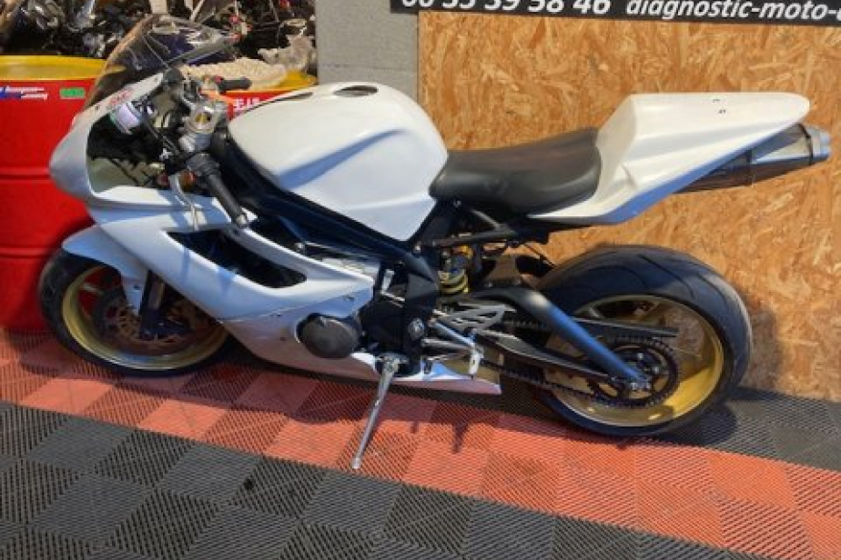 TRIUMPH 675 DAYTONA 2006, Saint-Étienne, Diagnostic Moto Casse