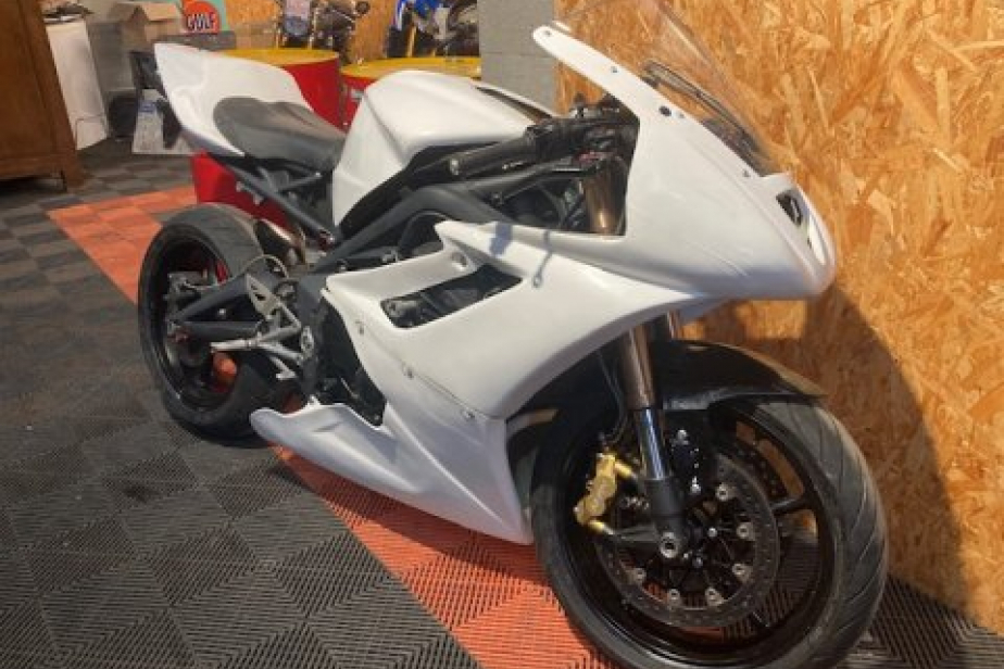 TRIUMPH 675 DAYTONA 2009, Saint-Étienne, Diagnostic Moto Casse