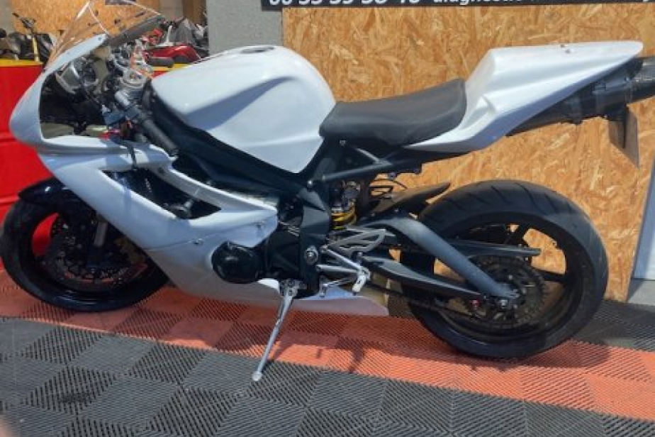 TRIUMPH 675 DAYTONA 2009, Saint-Étienne, Diagnostic Moto Casse