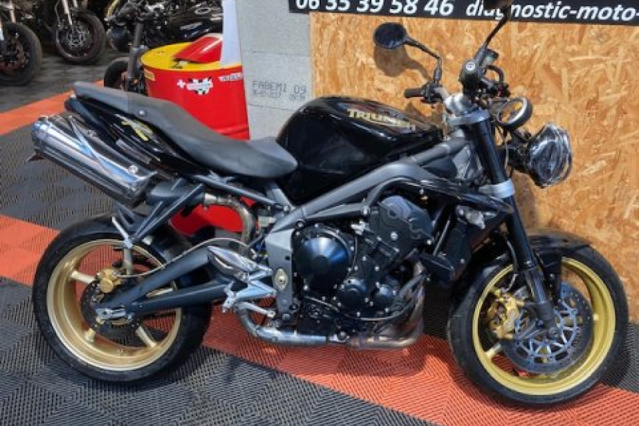 TRIUMPH 675 R 2010 PHAMTOM BALCK, Saint-Étienne, Diagnostic Moto Casse