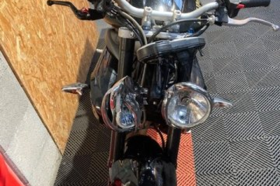 TRIUMPH 675 R 2010 PHAMTOM BALCK, Saint-Étienne, Diagnostic Moto Casse