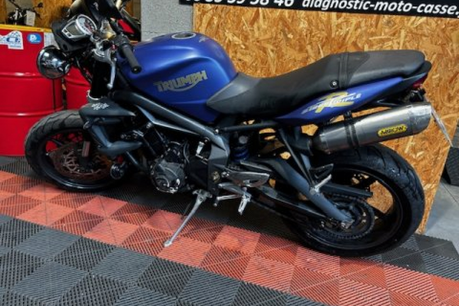 TRIUMPH 675 R STREET TRIPLE 2010, Saint-Étienne, Diagnostic Moto Casse