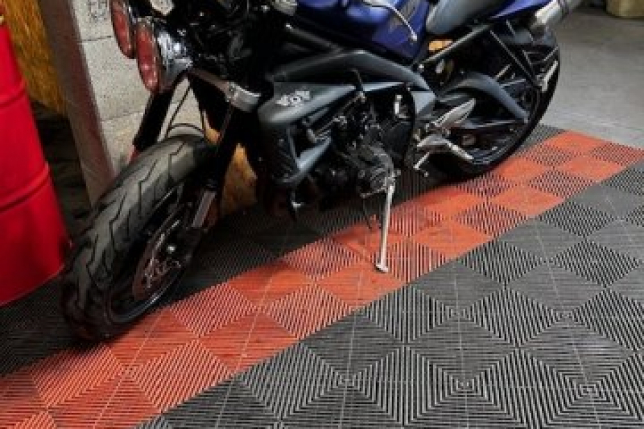 TRIUMPH 675 R STREET TRIPLE 2010, Saint-Étienne, Diagnostic Moto Casse