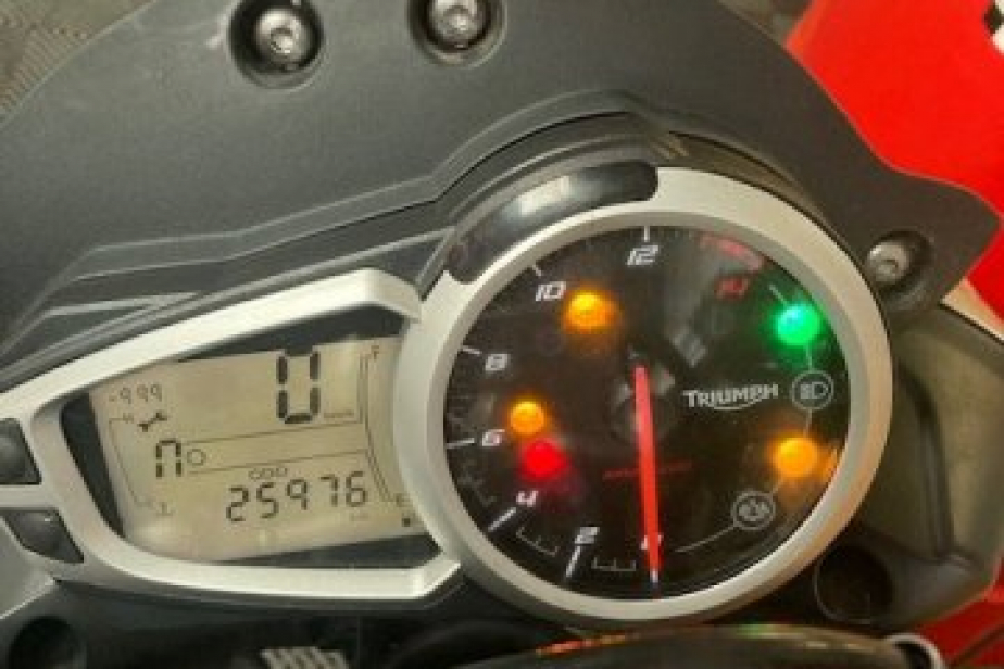 TRIUMPH 675 R STREET TRIPLE 2014, Saint-Étienne, Diagnostic Moto Casse