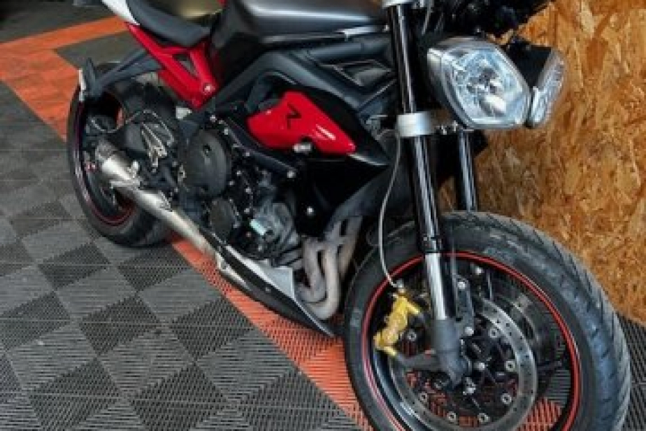 TRIUMPH 675 R STREET TRIPLE 2015, Saint-Étienne, Diagnostic Moto Casse