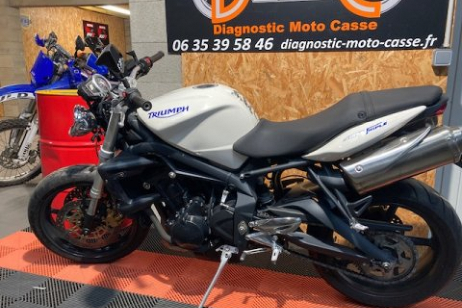 Triumph 675 street 2008, Saint-Étienne, Diagnostic Moto Casse