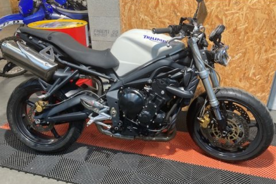 Triumph 675 street 2008, Saint-Étienne, Diagnostic Moto Casse