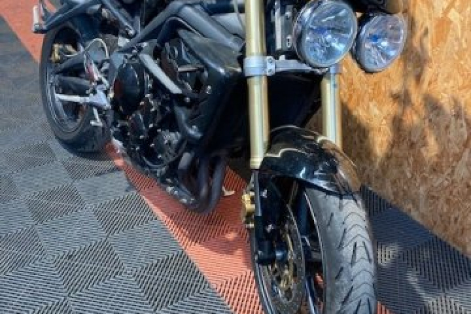 TRIUMPH 675 STREET TRIPLE 2008, Saint-Étienne, Diagnostic Moto Casse