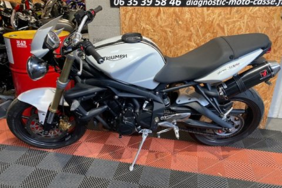 TRIUMPH 675 STREET TRIPLE 2008, Saint-Étienne, Diagnostic Moto Casse