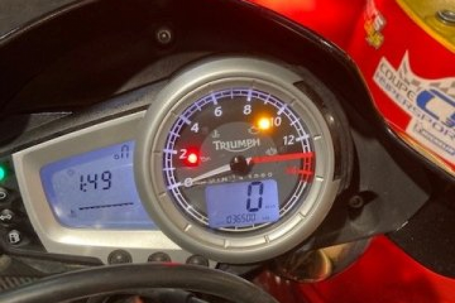 TRIUMPH 675 STREET TRIPLE 2009, Saint-Étienne, Diagnostic Moto Casse