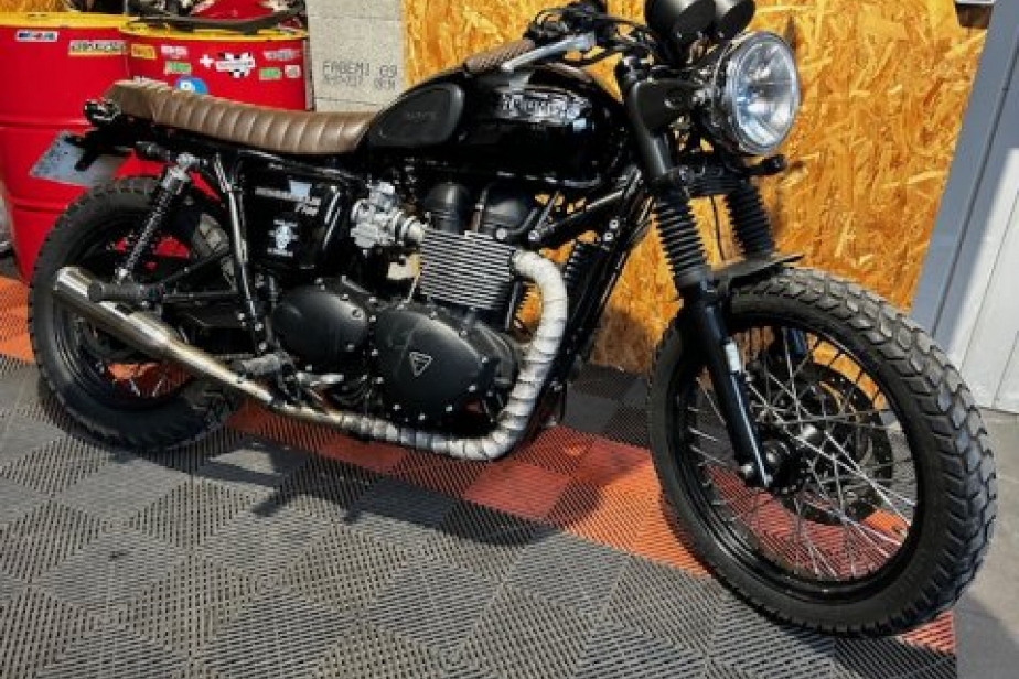 TRIUMPH BONNEVILLE T100 2016, Saint-Étienne, Diagnostic Moto Casse
