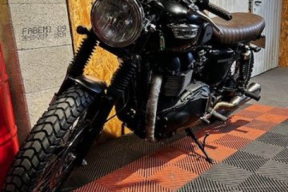 TRIUMPH BONNEVILLE T100 2016, Saint-Étienne, Diagnostic Moto Casse