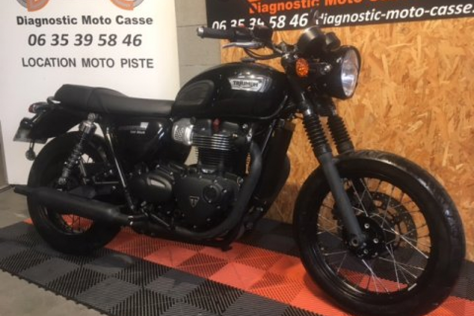 TRIUMPH BONNEVILLE T100 BLACK 2017 7404 KM, Saint-Étienne, Diagnostic Moto Casse