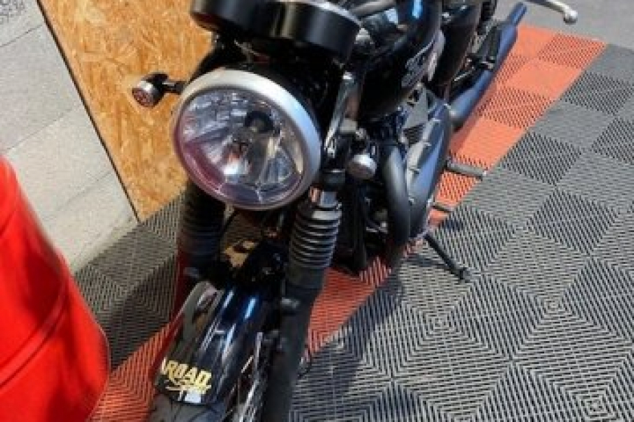 TRIUMPH BONNEVILLE T120 BLACK 2016, Saint-Étienne, Diagnostic Moto Casse