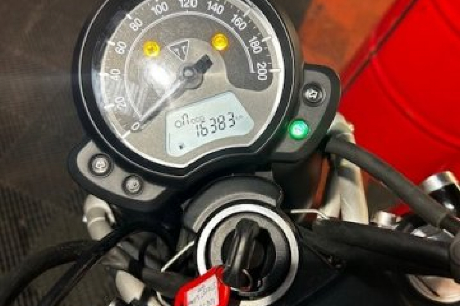 TRIUMPH SCRAMBLER 900 2017, Saint-Étienne, Diagnostic Moto Casse