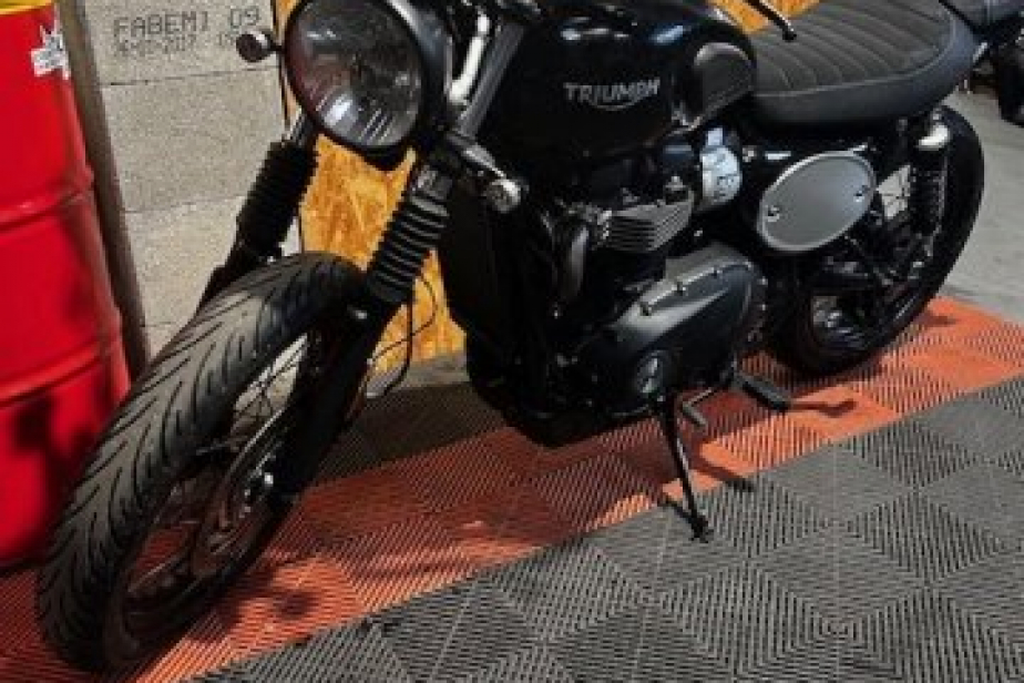 TRIUMPH SCRAMBLER 900 2017, Saint-Étienne, Diagnostic Moto Casse