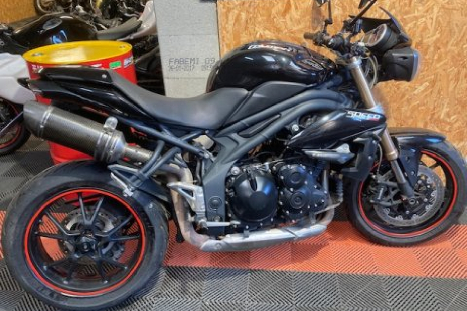 TRIUMPH SPEED TRIPLE 1050 2013, Saint-Étienne, Diagnostic Moto Casse