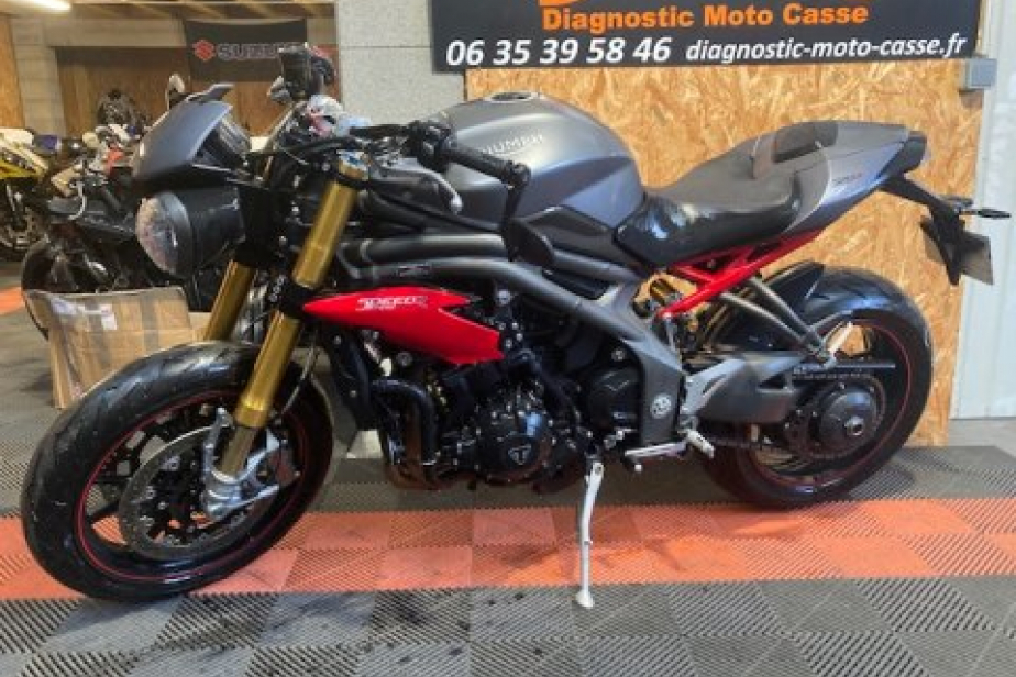 TRIUMPH SPEED TRIPLE 1050 R 2016, Saint-Étienne, Diagnostic Moto Casse