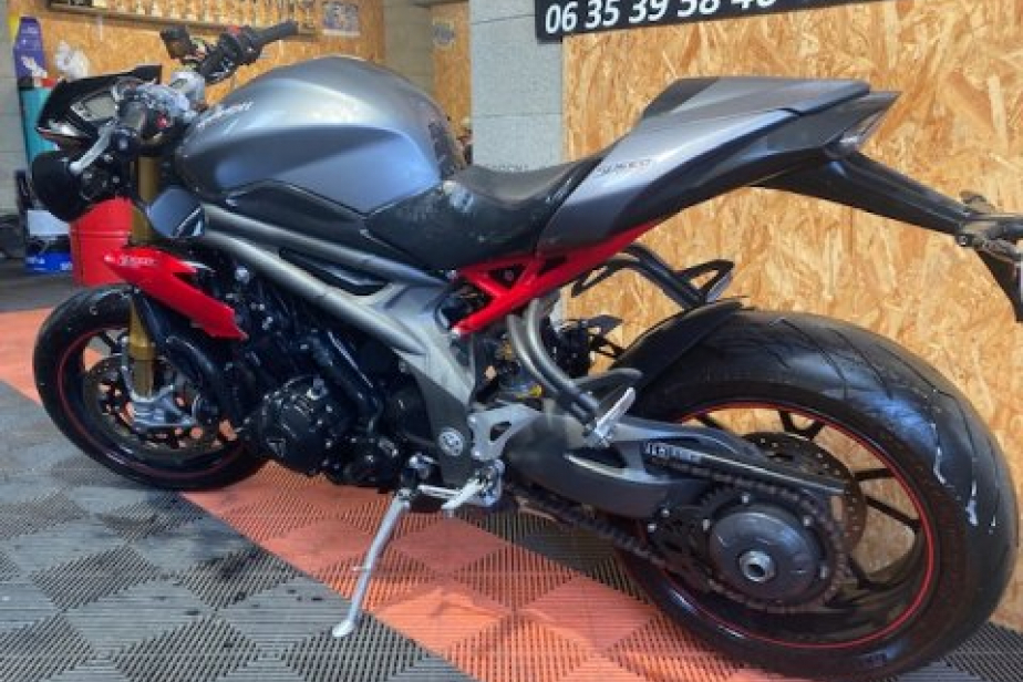 TRIUMPH SPEED TRIPLE 1050 R 2016, Saint-Étienne, Diagnostic Moto Casse