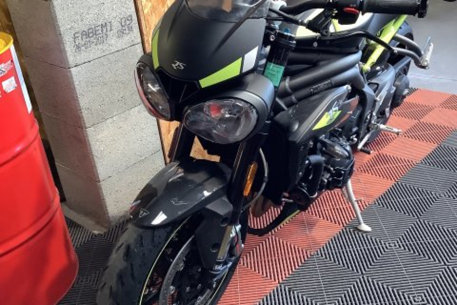 TRIUMPH SPEED TRIPLE 1050 RS 2021, Saint-Étienne, Diagnostic Moto Casse