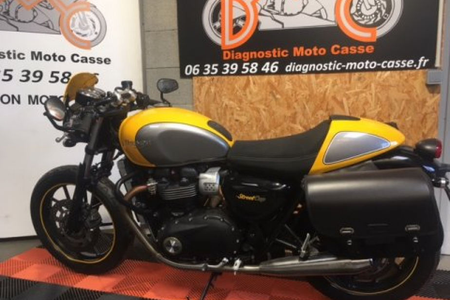 Triumph Street Cup 2017 abs bridée A2, Saint-Étienne, Diagnostic Moto Casse