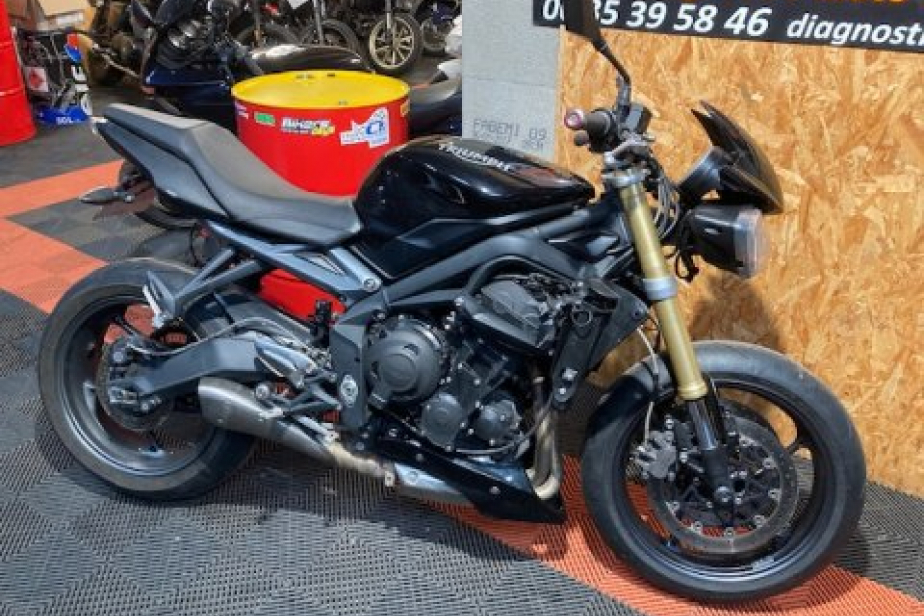 TRIUMPH STREET TRIPLE 675 2016, Saint-Étienne, Diagnostic Moto Casse