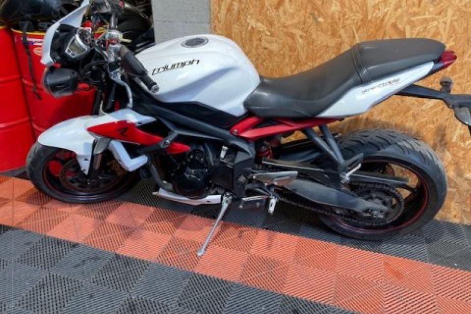 TRIUMPH STREET TRIPLE 675 R 2014, Saint-Étienne, Diagnostic Moto Casse