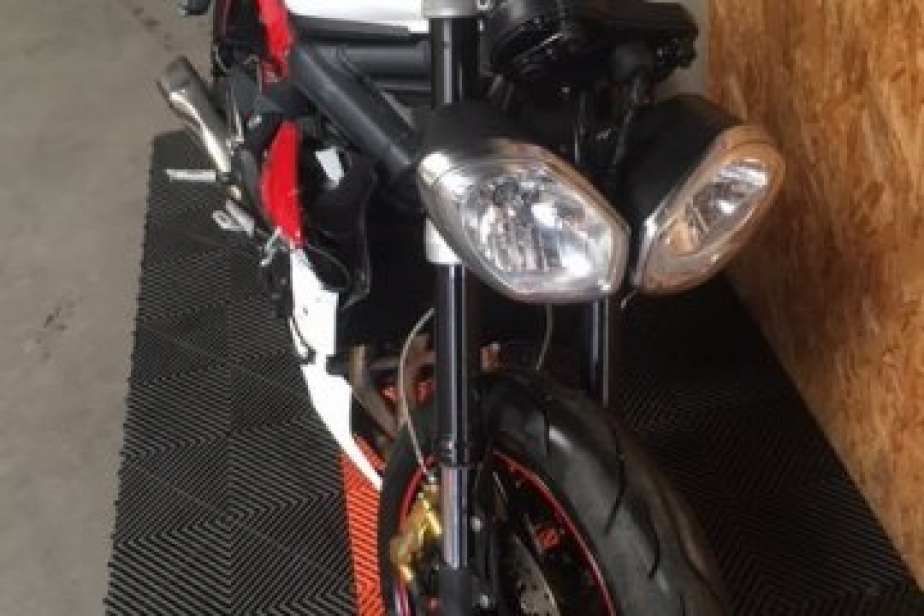 Triumph street triple R 2013 abs, Saint-Étienne, Diagnostic Moto Casse