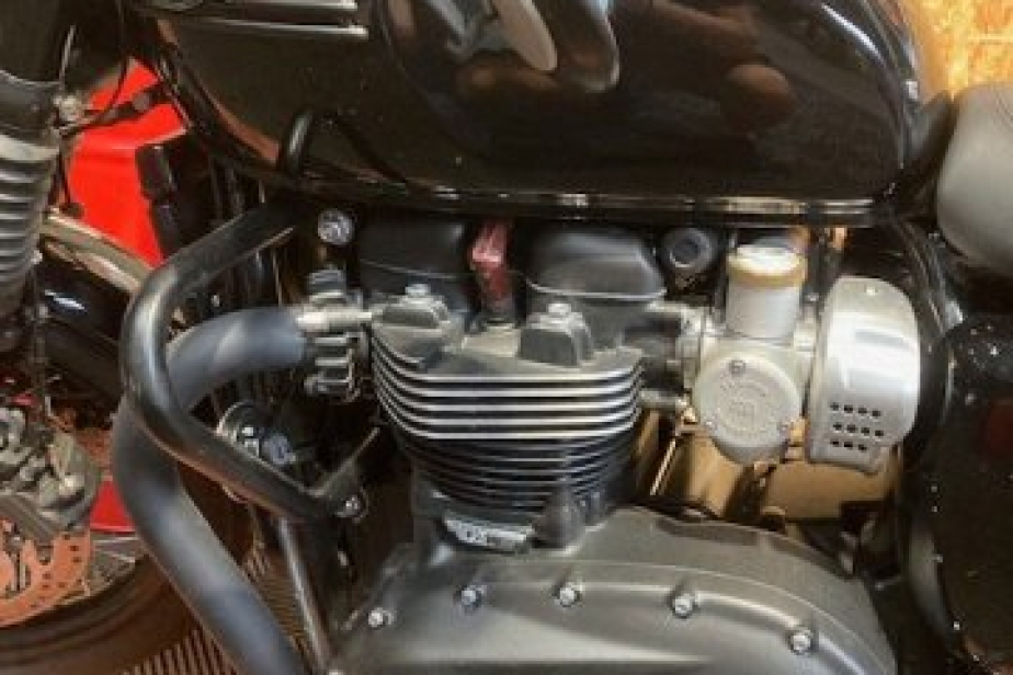 TRIUMPH T120 BLACK BONNEVILLE, Saint-Étienne, Diagnostic Moto Casse