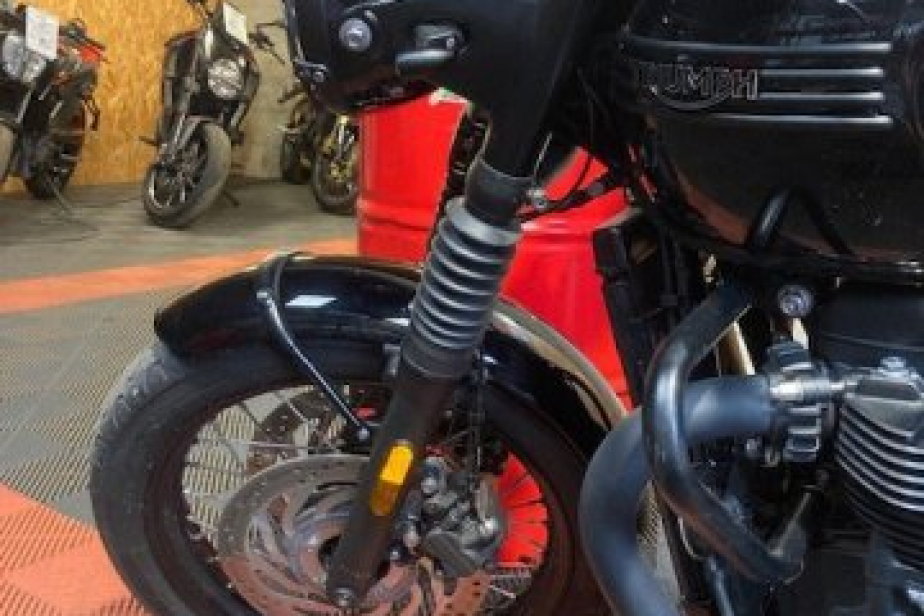 TRIUMPH T120 BLACK BONNEVILLE, Saint-Étienne, Diagnostic Moto Casse