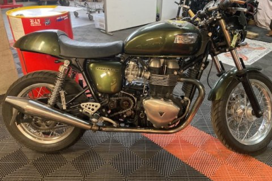 TRIUMPH THRUXTON 2013, Saint-Étienne, Diagnostic Moto Casse