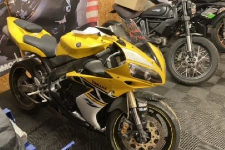 YAMAHA R1 2004, Saint-Étienne, Diagnostic Moto Casse