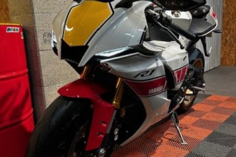 YAMAHA R1 2023, Saint-Étienne, Diagnostic Moto Casse