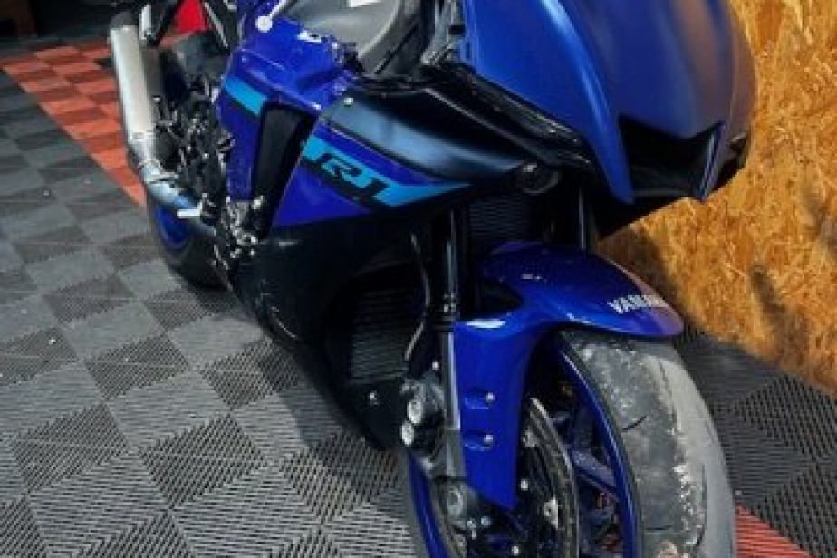 YAMAHA R1 2024, Saint-Étienne, Diagnostic Moto Casse