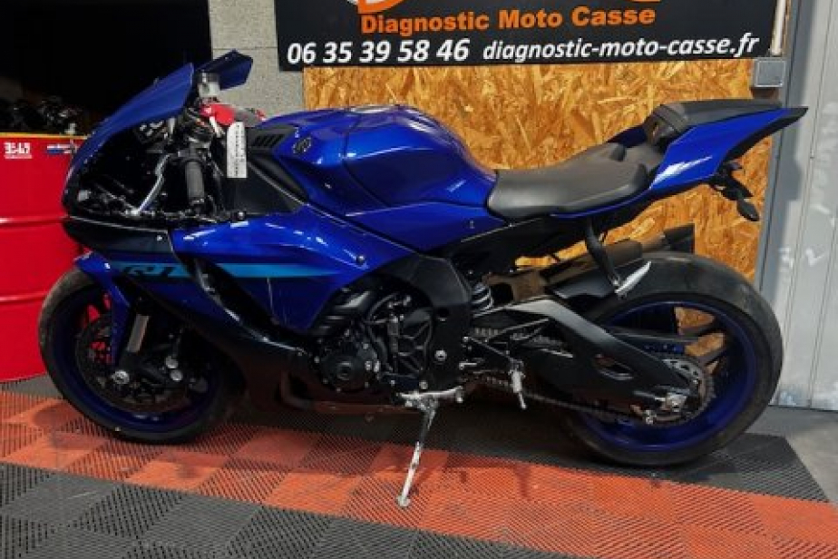 YAMAHA R1 2024, Saint-Étienne, Diagnostic Moto Casse
