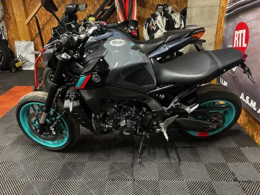 Yamaha MT09 2024 disponible sur Paris, Saint-Étienne, Diagnostic Moto Casse
