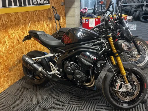 Pièces détachées TRIUMPH 1200 RS 2025 visible sur Paris, Saint-Étienne, Diagnostic Moto Casse