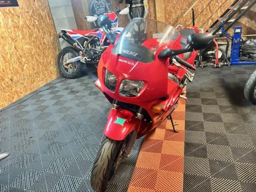 HONDA 750 VFR 1994 disponible sur Paris, Saint-Étienne, Diagnostic Moto Casse