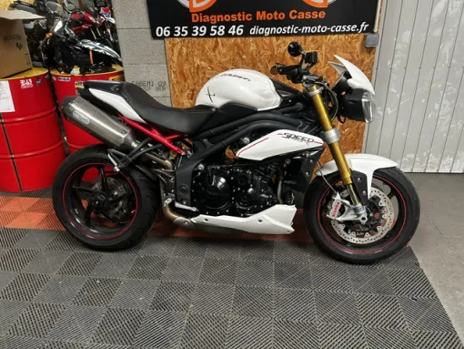 Pièces détachées TRIUMPH  SPEED TRIPLE 1050 R 2012 disponible sur Paris, Saint-Étienne, Diagnostic Moto Casse