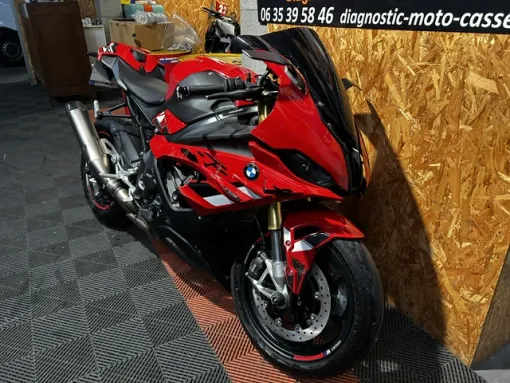 BMW S1000RR 2023 disponible sur Paris, Saint-Étienne, Diagnostic Moto Casse