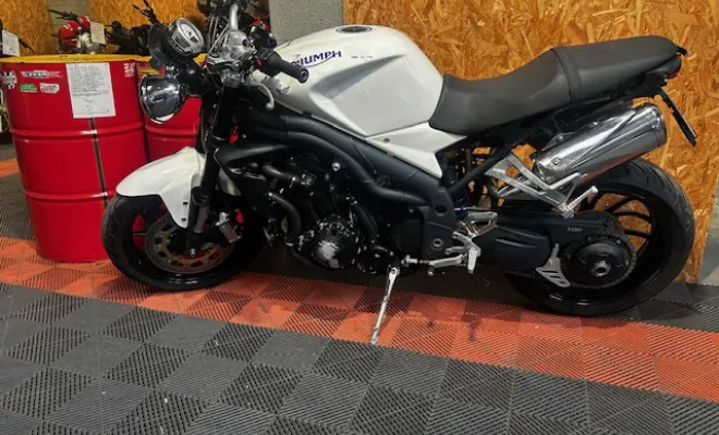 Triumph 1050 speed triple 2009, Saint-Étienne, Diagnostic Moto Casse