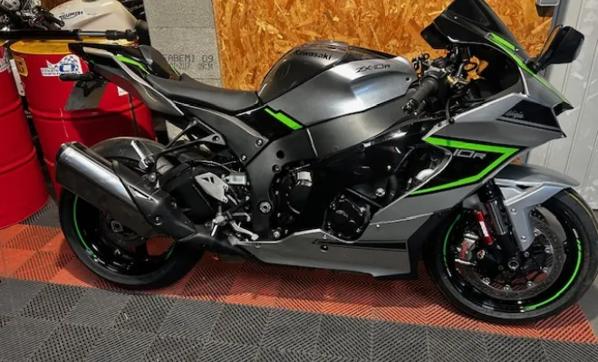 KAWASAKI ZX10R 2025, Saint-Étienne, Diagnostic Moto Casse
