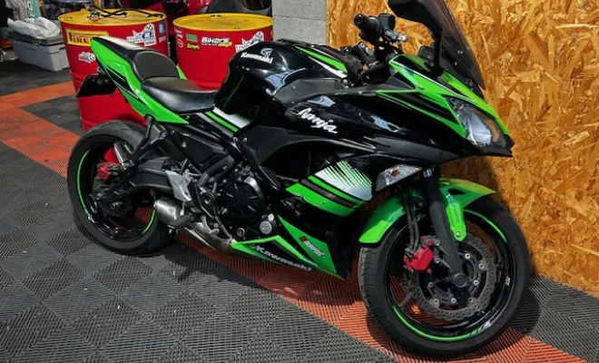 KAWASAKI NINJA 650 ABS 2017, Saint-Étienne, Diagnostic Moto Casse