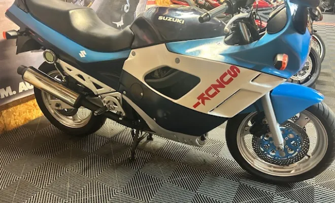 SUZUKI 750 GSXF 1994, Saint-Étienne, Diagnostic Moto Casse