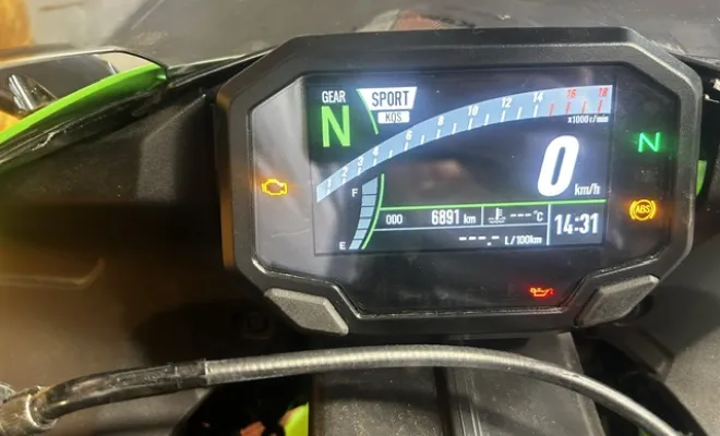 KAWASAKI ZX6R 2024 40 eme Anniversaire, Saint-Étienne, Diagnostic Moto Casse