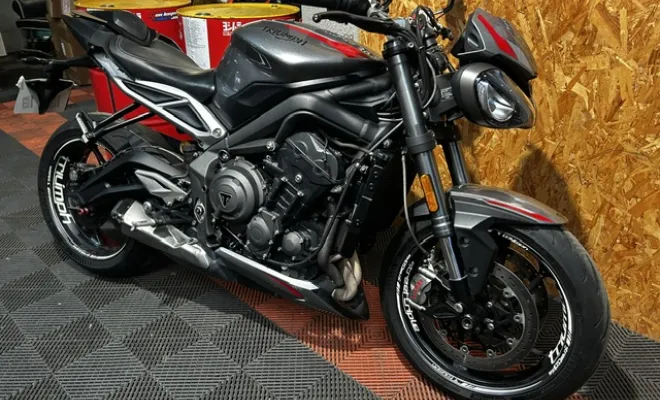 TRIUMPH STREET TRIPLE 765 RS 2021, Saint-Étienne, Diagnostic Moto Casse