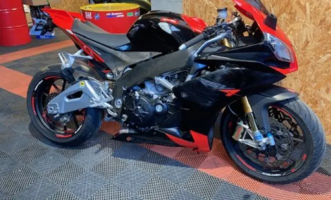 APRILIA 1000 RSV4 FACTORY 2011, Saint-Étienne, Diagnostic Moto Casse